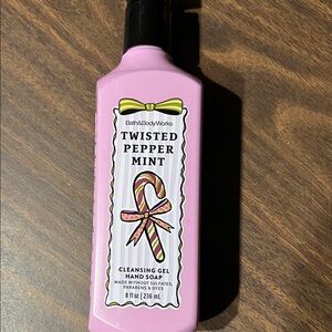 NWT Bath & Body Works Twisted Peppermint Cleansing Gel Hand Soap